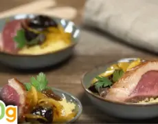 Descubre la deliciosa receta de Canard aux Pruneaux, un clásico de la comida francesa