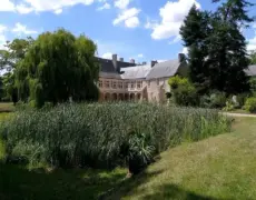 Descubre la magia del turismo en Normandía: Hotel Château de l’Épinay