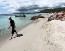 Descubre la impresionante playa de Palombaggia en tu próximo viaje a Córcega: el paraíso del turismo de sol y playa