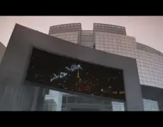 Descubre la magia del turismo en París: Visita la Ópera Bastille y disfruta de una actuación inolvidable